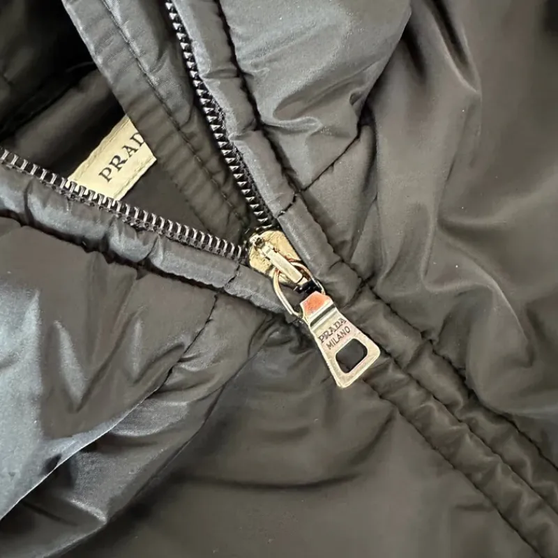 Abbigliamento>Prada Piumino Tg 48