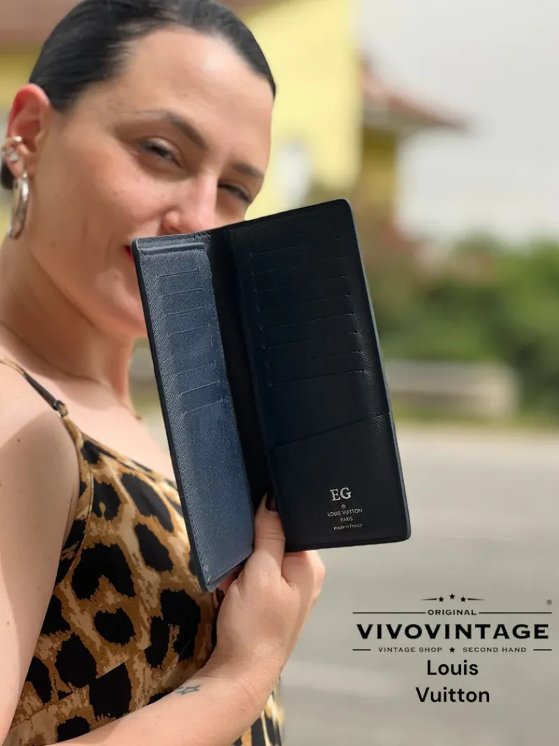 Portafogli>Louis Vuitton Portafoglio Brazza LV personalizzato E.G.