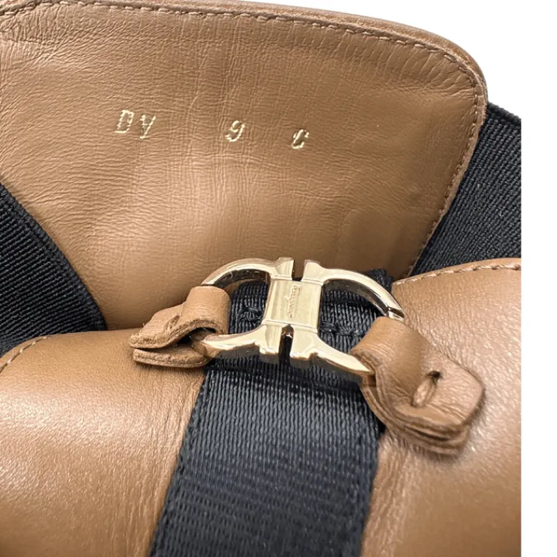 Scarpe>Salvatore Ferragamo Stivaletti n 39,5